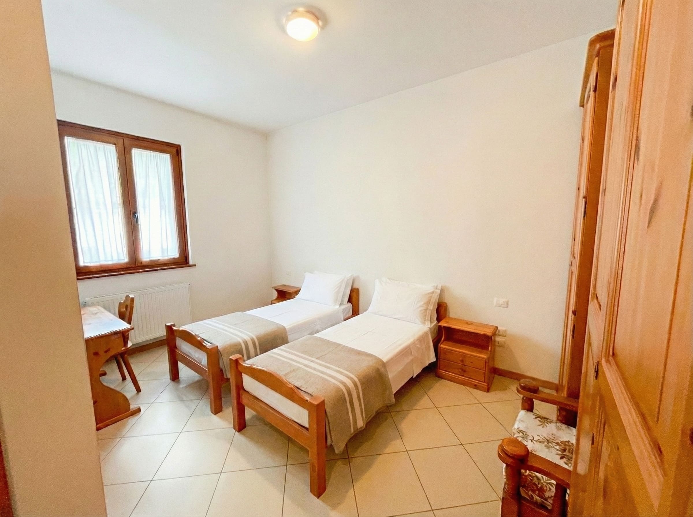 Camera riservata a capigruppo, staff o animatori all'interno della struttura Casa Linfa