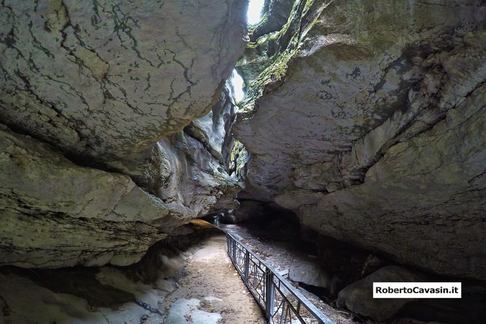 Un'altra sezione del percorso delle Grotte di Pradis
